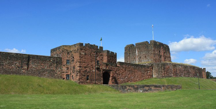 new_castle_walls